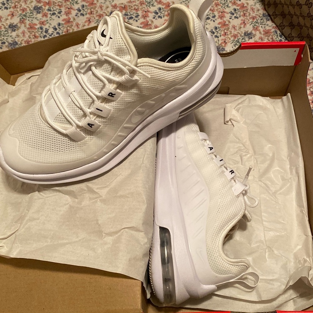 WMNS NIKE AIR MAX 
6 women’s